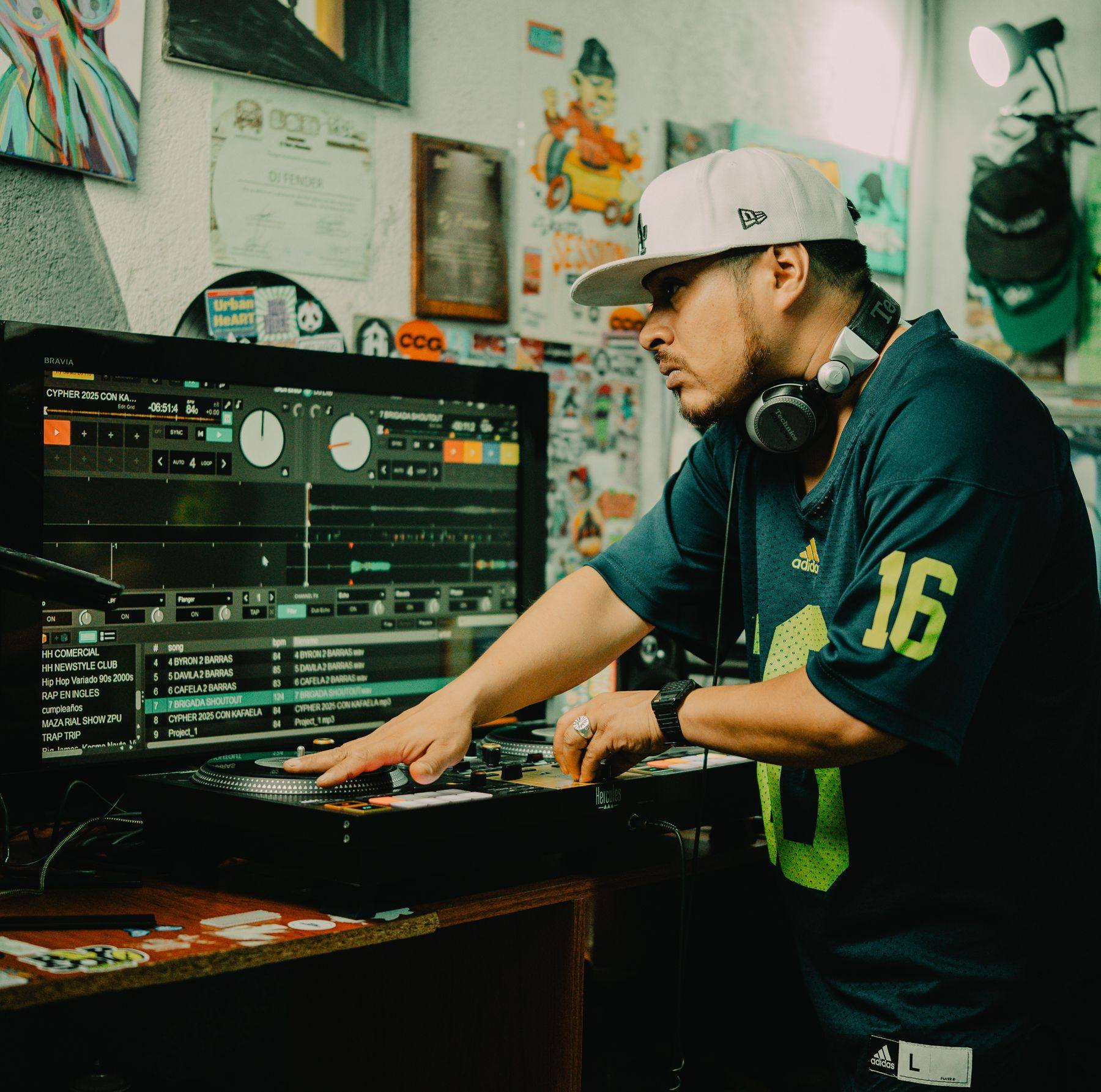DJ Fender Tee — foto 4